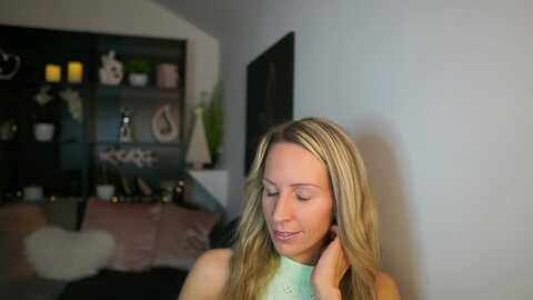 nikki__sexx__ @ myfreecams on 20231130