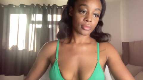 sweetxebony1 @ myfreecams on 20231130