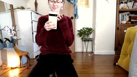 wildflowerem @ myfreecams on 20231130