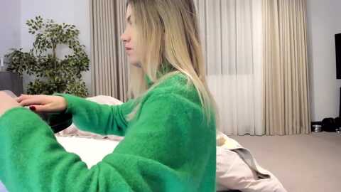 happyendings_ @ myfreecams on 20231201