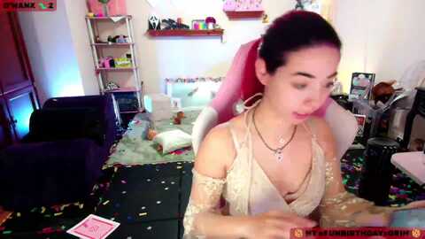 jesswhitmore @ myfreecams on 20231201