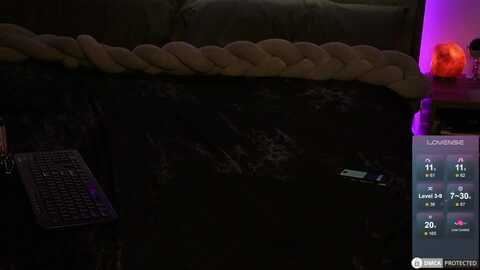 trippihippie @ myfreecams on 20231201