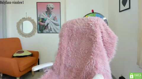 vinnlow @ myfreecams on 20231201