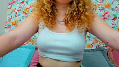 curlyloverr @ myfreecams on 20231202