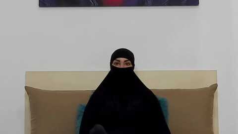 elyshaarabian @ myfreecams on 20231202