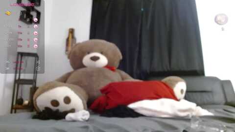 emoxbunny @ myfreecams on 20231202