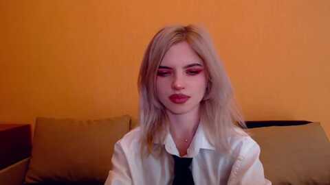 erineys @ myfreecams on 20231202