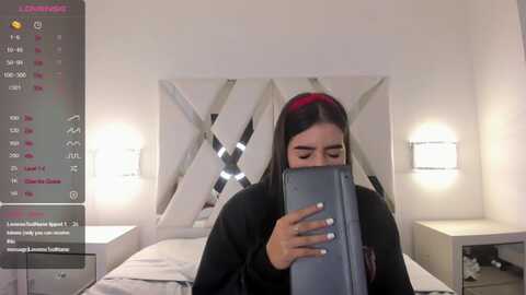 evelynowen1 @ myfreecams on 20231202