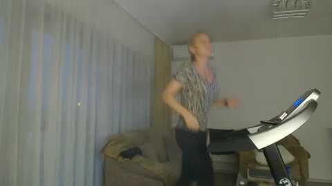 hrystina_ @ myfreecams on 20231202