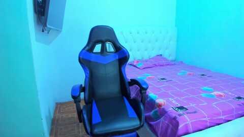 lore_dool @ myfreecams on 20231202