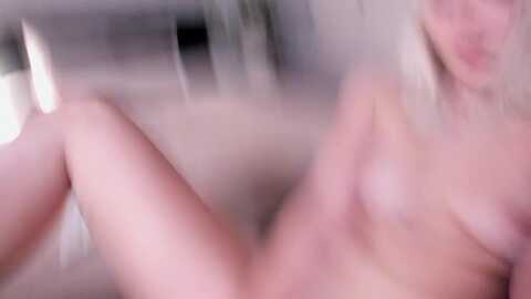 loren_wood @ myfreecams on 20231202