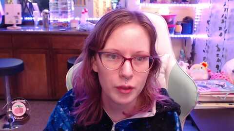 lycheebee @ myfreecams on 20231202