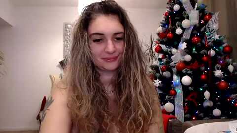 missdivinna @ myfreecams on 20231202