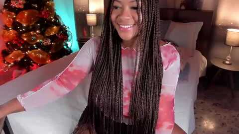 sexicanela99 @ myfreecams on 20231202