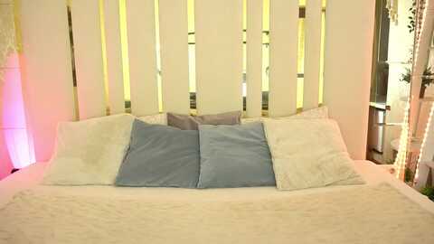 sexy_lava @ myfreecams on 20231202