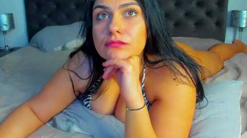 zephyrredolen @ myfreecams on 20231202