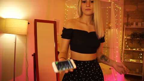 aurora_sweet @ myfreecams on 20231203