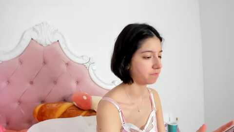 cherrycute666 @ myfreecams on 20231203