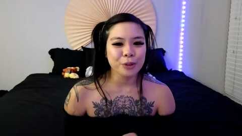 dolllface @ myfreecams on 20231203