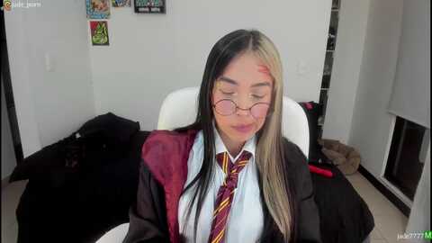 jade7777 @ myfreecams on 20231203