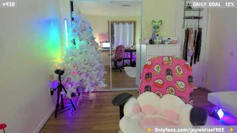 jaylabliss @ myfreecams on 20231203