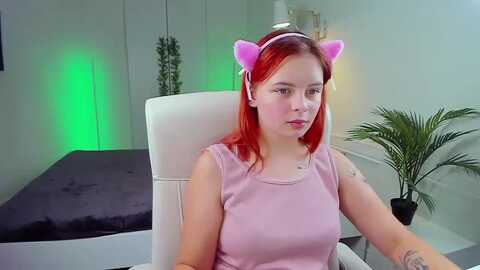 lizzypinky @ myfreecams on 20231203