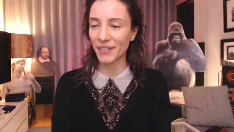 mora_marvels @ myfreecams on 20231203