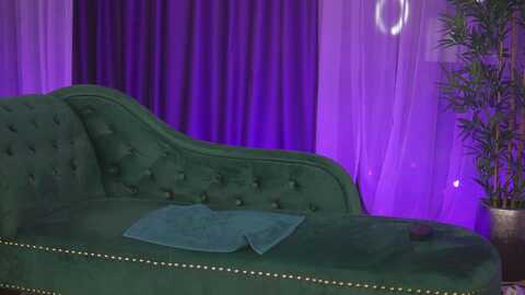 nicolleblake @ myfreecams on 20231203