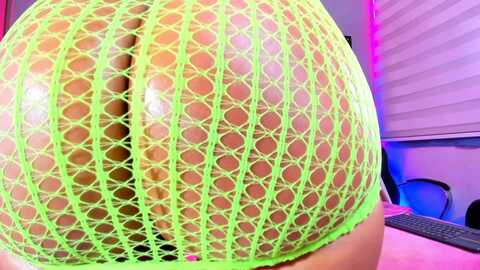 scarlett_1801 @ myfreecams on 20231203