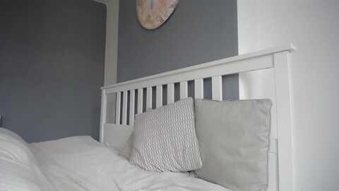 babexx69xx @ myfreecams on 20231204