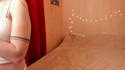 geisha_anna @ myfreecams on 20231204