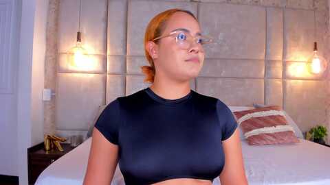 hanna_mills @ myfreecams on 20231204