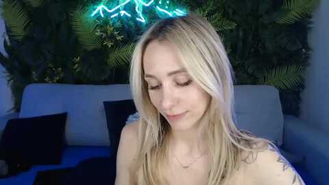 horny_blond @ myfreecams on 20231204