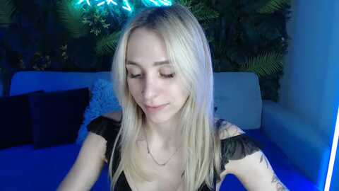 horny_blond @ myfreecams on 20231204