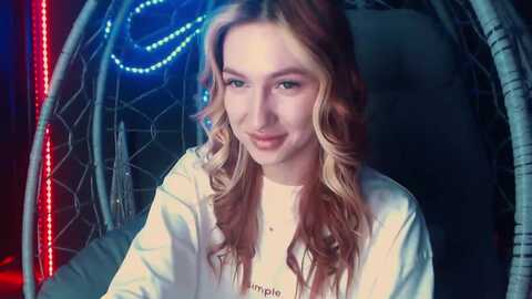 lovelygin @ myfreecams on 20231204