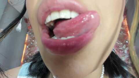 megansan @ myfreecams on 20231204