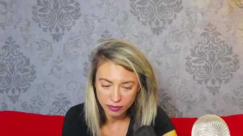 poxyvibe @ myfreecams on 20231204