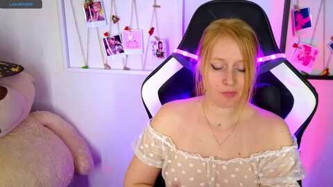 yabada_badu @ myfreecams on 20231204