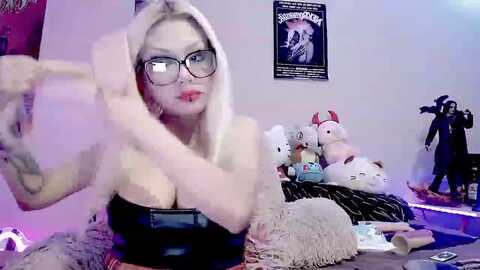 bloodangel_ @ myfreecams on 20231205