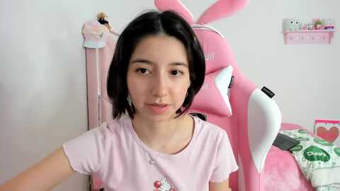 cherrycute666 @ myfreecams on 20231205