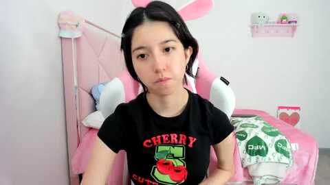 cherrycute666 @ myfreecams on 20231205