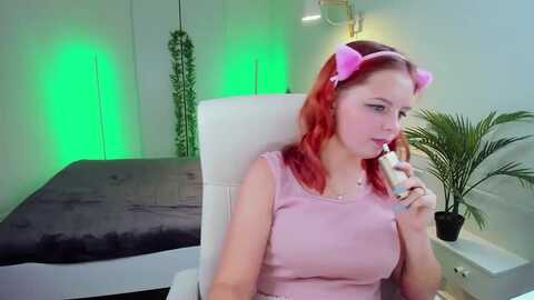 lizzypinky @ myfreecams on 20231205