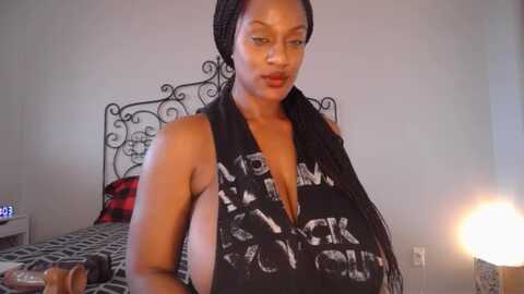 theiconicgirl @ myfreecams on 20231205