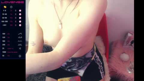 babyblondie99 @ myfreecams on 20231206