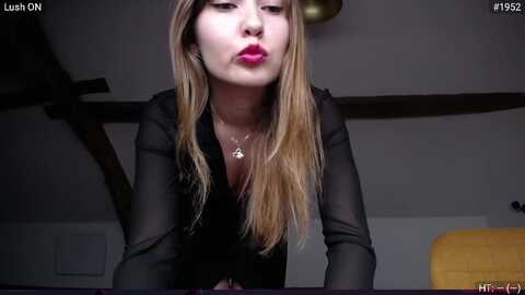 bootysaur @ myfreecams on 20231206
