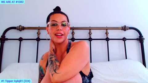 cashmerefoxxx @ myfreecams on 20231206