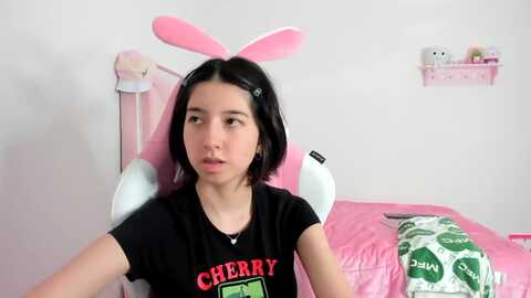 cherrycute666 @ myfreecams on 20231206