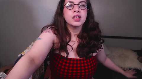 haunter_hexx @ myfreecams on 20231206