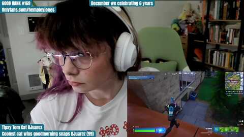 hempley @ myfreecams on 20231206
