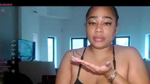 honeybusty69 @ myfreecams on 20231206